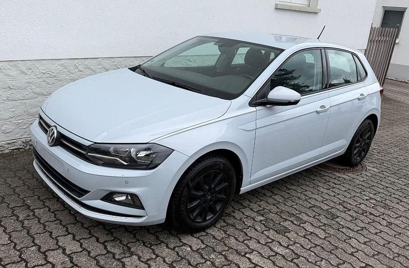 Gebraucht VW Polo Highline 95 PS (69 kW) 2018 Weiß Kleinwagen
