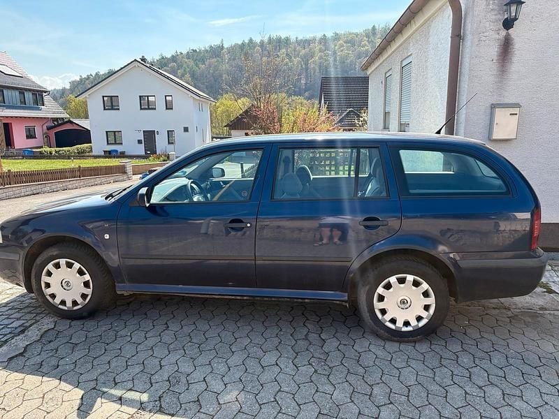 Second-hand Skoda Octavia 90 CP (66 kW) 2001 Albastru Break