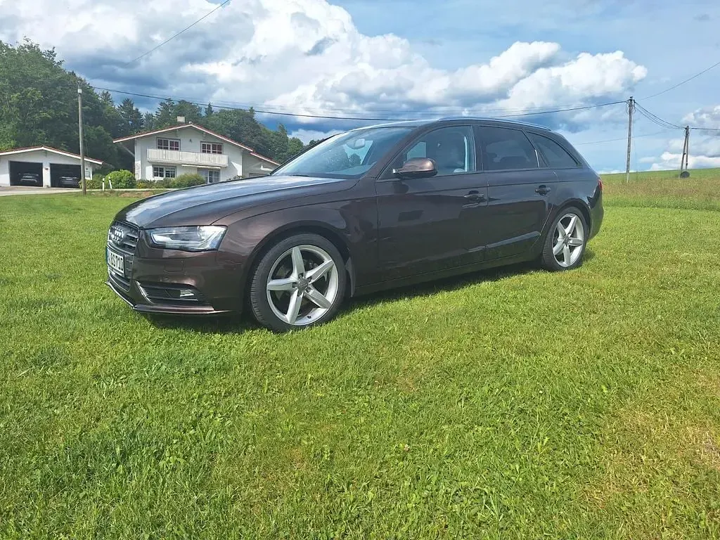 Gebraucht Audi A4 Ambition 177 PS (130 kW) 2014 Braun Kombi