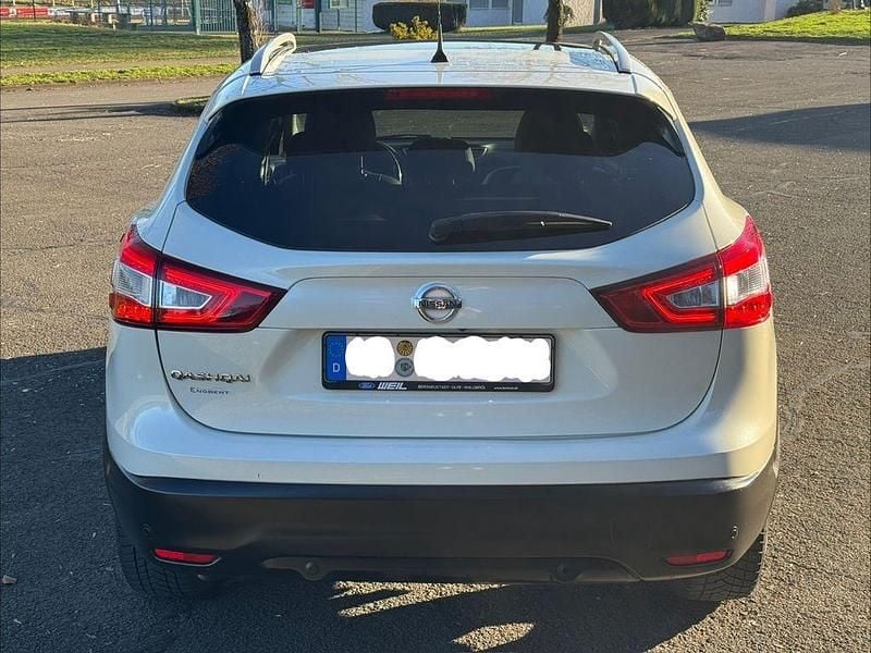 Gebraucht Nissan Qashqai Tekna 131 PS (96 kW) 2016 Weiß SUV