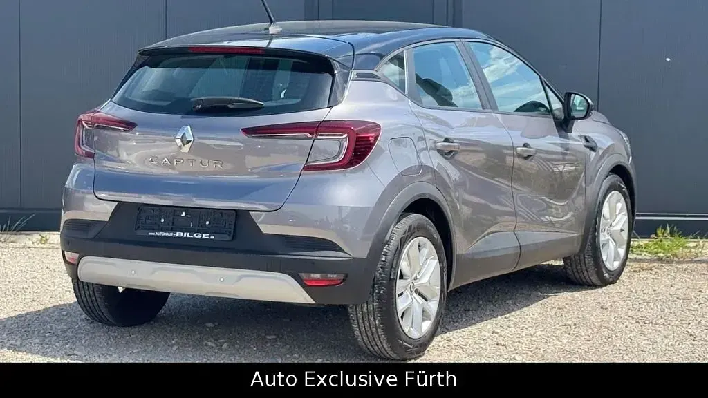 Gebraucht Renault Captur Zen 91 PS (66 kW) 2022 Other SUV