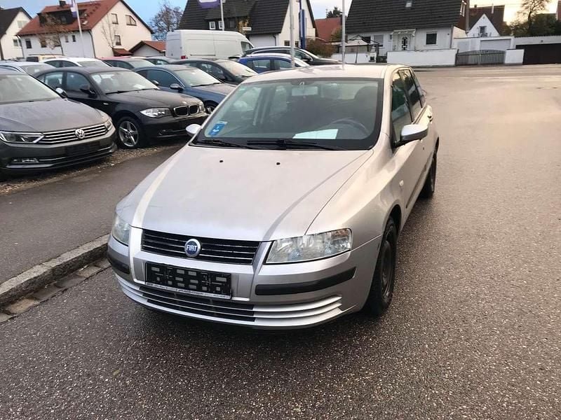 Gebraucht Fiat Stilo Active 103 PS (75 kW) 2002 Silber Limousine
