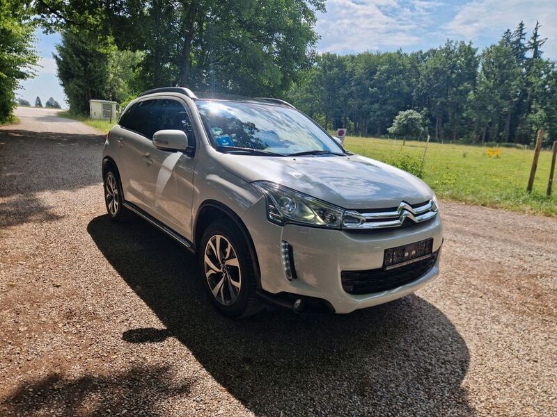 Weiß Gebraucht 2012 Citroën C4 Aircross Exclusive SUV | 7.900 € (Superpreis) - Bild 1/4