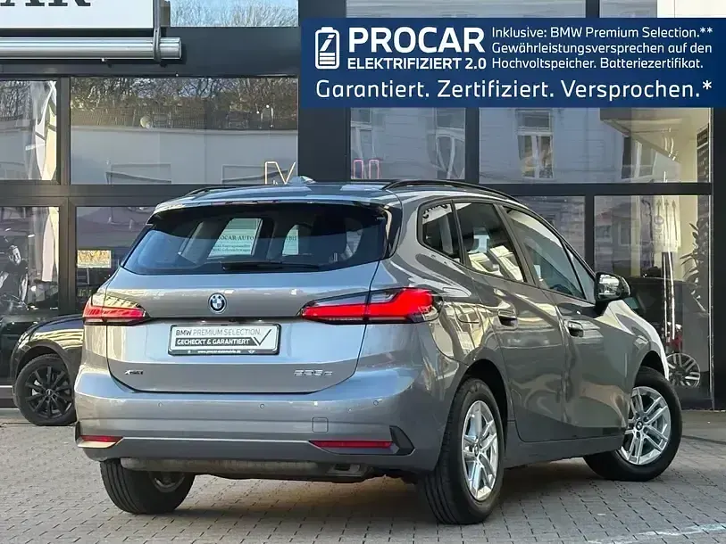 Gebraucht BMW 225 Luxury Line 245 PS (180 kW) 2024 Van / Kleinbus