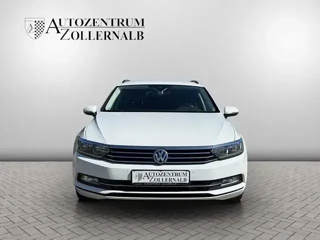 Używany VW Passat 160 KM (117 kW) 2015 Biały Kombi