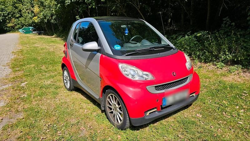 Rot Gebraucht 2010 Smart ForTwo Coupé Coupé | 2.699 € (Guter Preis) - Bild 1/4