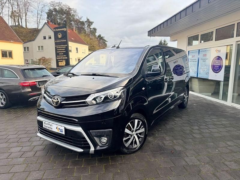Gebraucht Toyota Proace Verso 177 PS (130 kW) 2017 Schwarz Van / Kleinbus