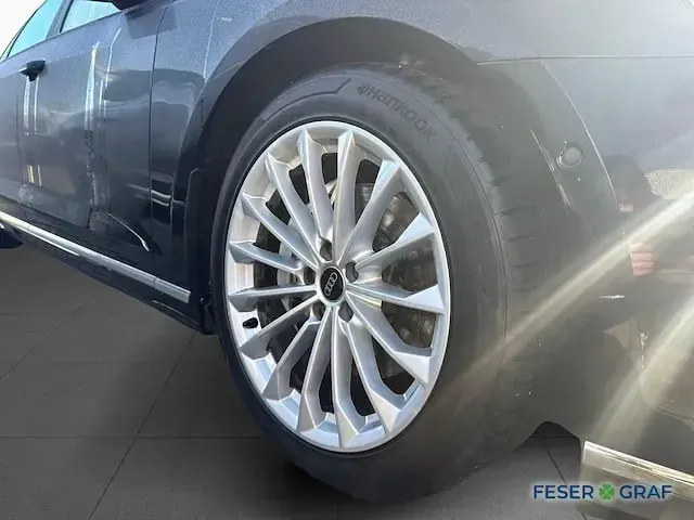 Gebraucht Audi A8 Ambiente 286 PS (210 kW) 2023 Brillantschwarz Limousine