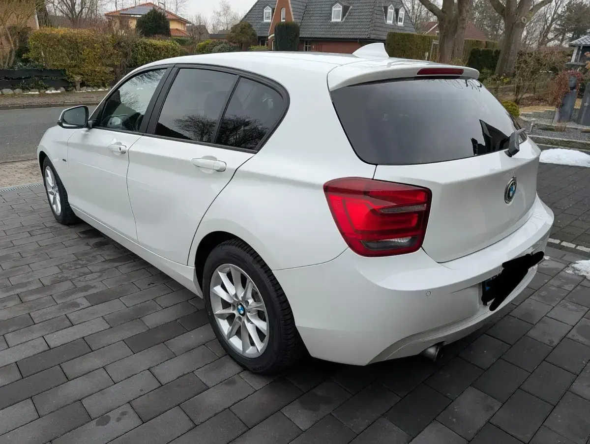 Gebraucht BMW 114 Urban Line 102 PS (75 kW) 2012 Weiß Kleinwagen