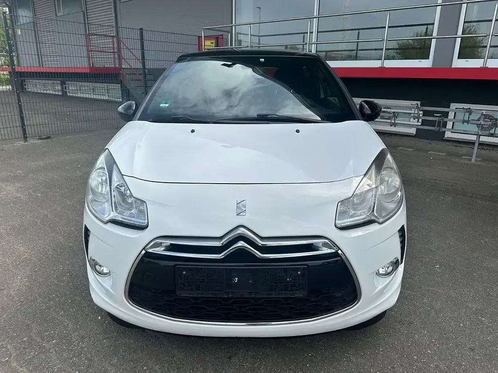Gebraucht Citroën DS3 Sport Chic 156 PS (114 kW) 2013 Weiß Coupé