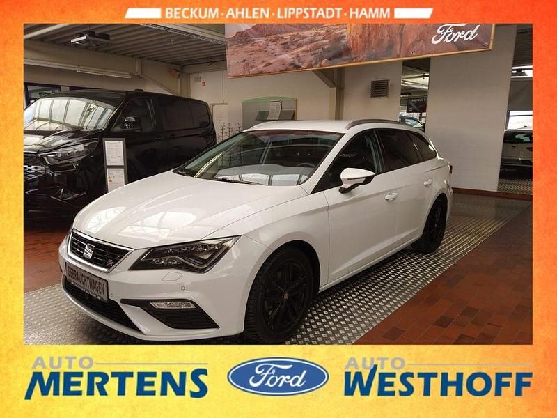 Weiß Gebraucht 2019 Seat Leon ST FR Kombi | 15.790 € (Fairer Preis) - Bild 1/4
