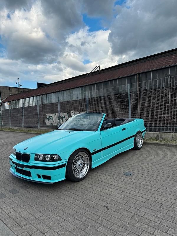 Blau Gebraucht 1997 BMW 320 Cabriolet Cabrio | 9.499 € (Fairer Preis) - Bild 1/4