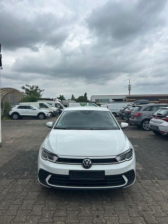 Weiß Gebraucht 2023 VW Polo Move Limousine | 17.200 € (Fairer Preis) - Bild 1/4