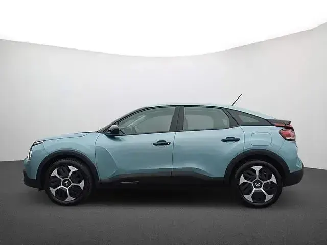 Gebraucht Citroën C4 Feel 131 PS (96 kW) 2023 Lackierung olbia blau/typ aussenverkleidung metalliclackierung SUV