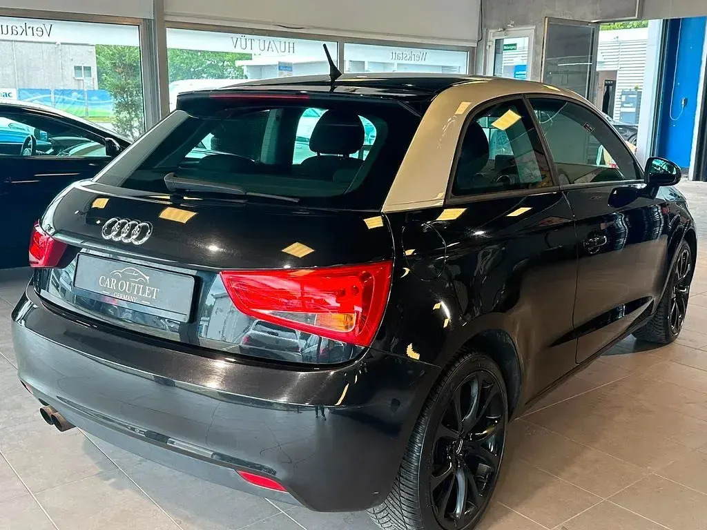 Gebraucht Audi A1 Attraction 122 PS (89 kW) 2011 Schwarz Kleinwagen