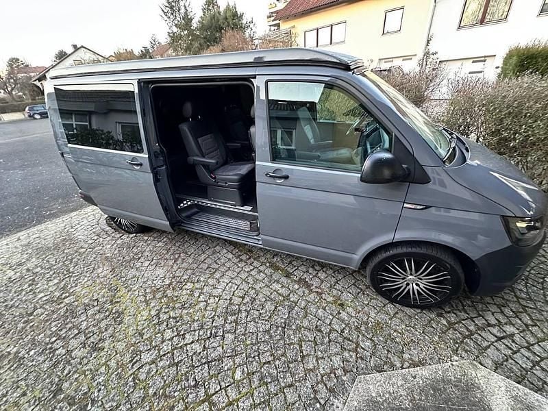 Gebraucht VW T6 150 PS (110 kW) 2018 Grau Van