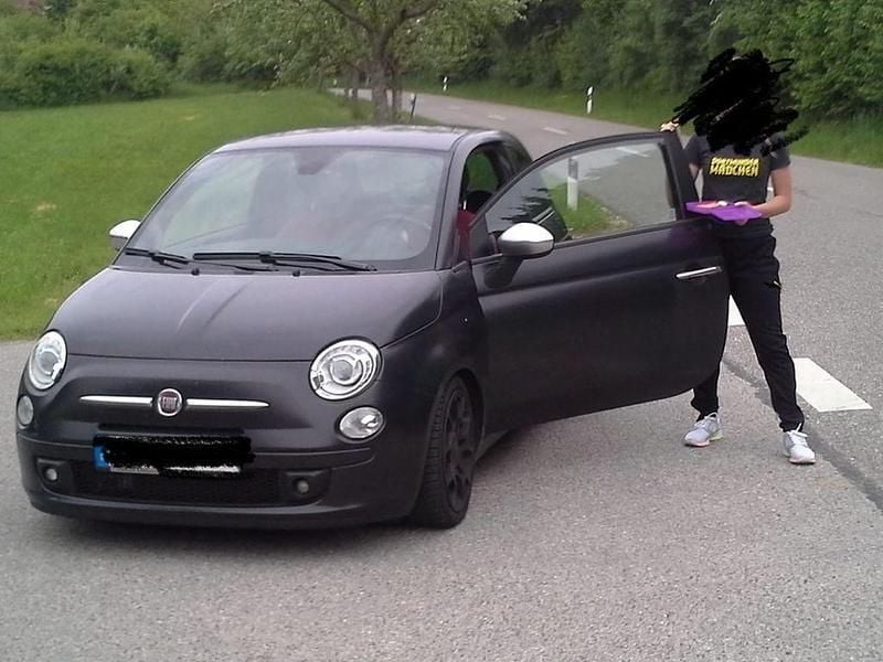 Schwarz Gebraucht 2011 Fiat 500 Kleinwagen | 5.700 € (Teuer) - Bild 1/4