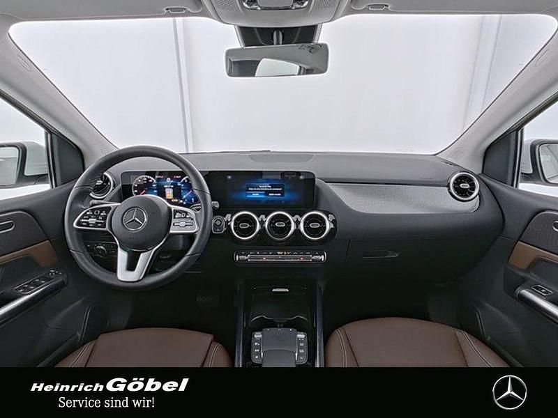 Gebraucht Mercedes B250 Progressive 224 PS (164 kW) 2022 Unilack polarweiß Van / Kleinbus