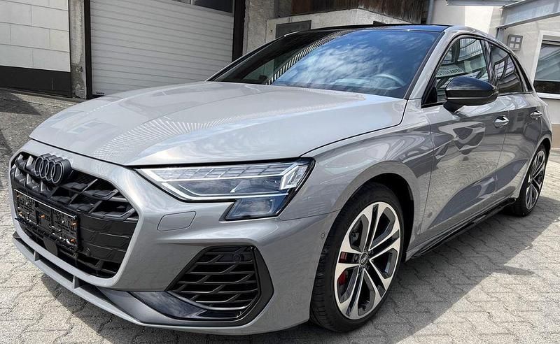 Grau Gebraucht 2024 Audi S3 Sport Limousine | 53.788 € - Bild 1/4