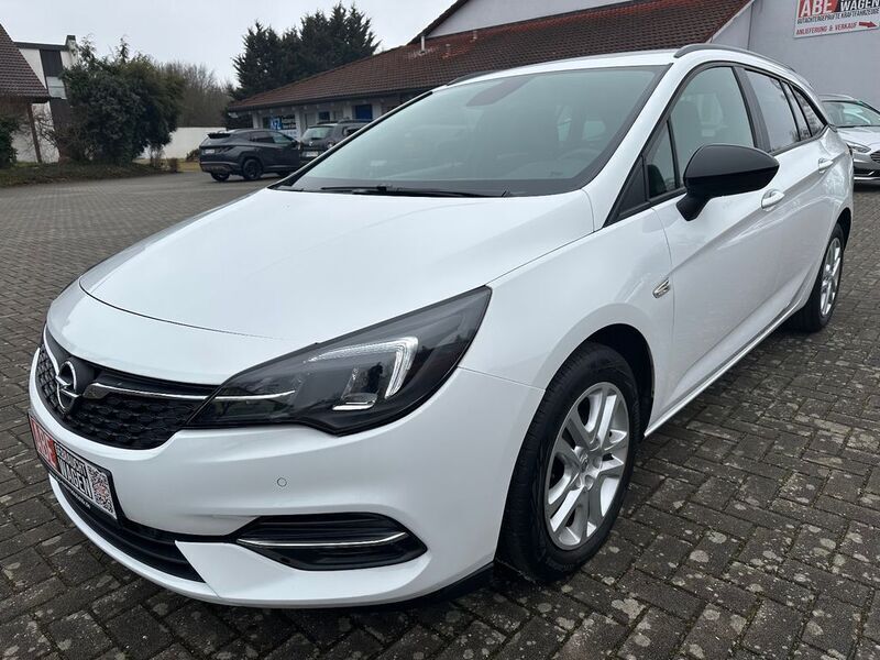 Weiß Gebraucht 2021 Opel Astra Business Edition Kombi | 13.999 € (Etwas zu teuer) - Bild 1/4