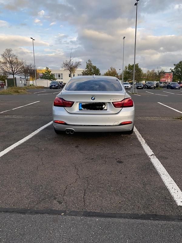 Gebraucht BMW 430 M Sport 258 PS (189 kW) 2019 Silber Coupé