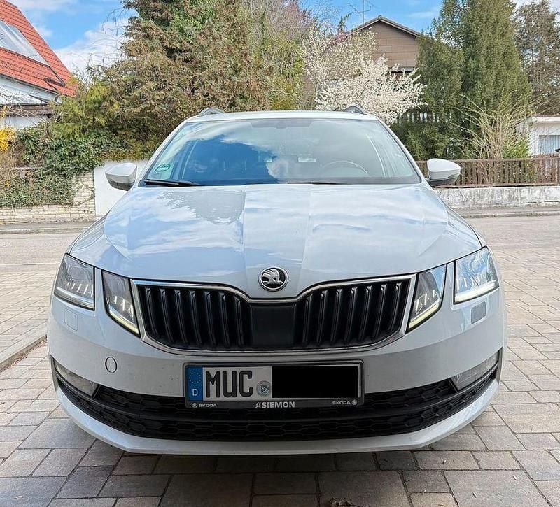 Gebraucht Skoda Octavia Ambition 150 PS (110 kW) 2018 Weiß Kombi