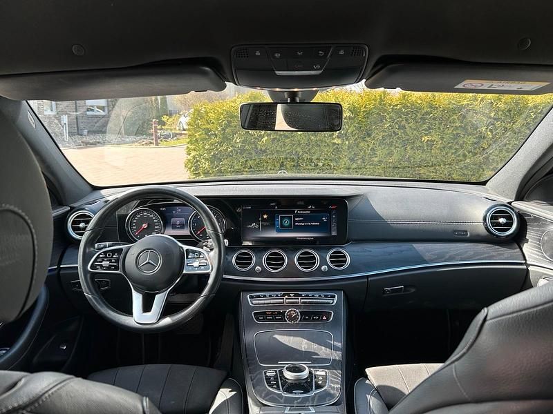 Gebraucht Mercedes E220 2019 Schwarz Kombi