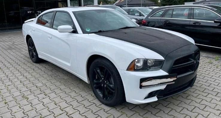 Weiß Gebraucht 2012 Dodge Charger Limousine | 10.500 € (Fairer Preis) - Bild 1/4