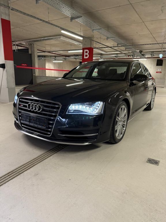 Grau Gebraucht 2011 Audi A8L Ambiente Limousine | 19.590 € (Teuer) - Bild 1/4