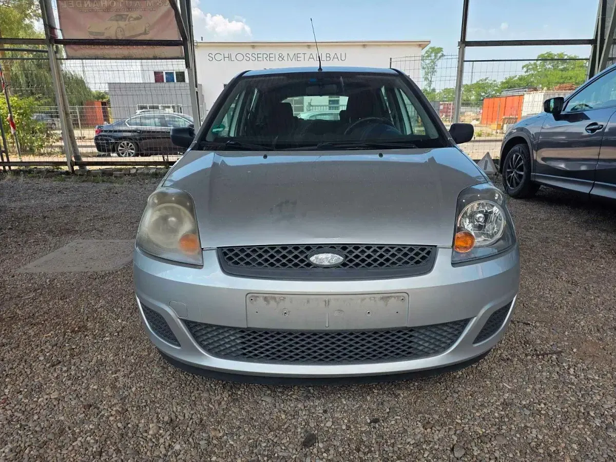 Gebraucht Ford Fiesta 69 PS (50 kW) 2007 Silber Kleinwagen