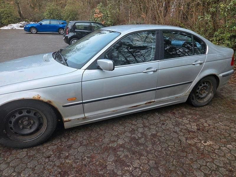 Usata BMW 320 150 CV (110 kW) 2000 Argento Berlina