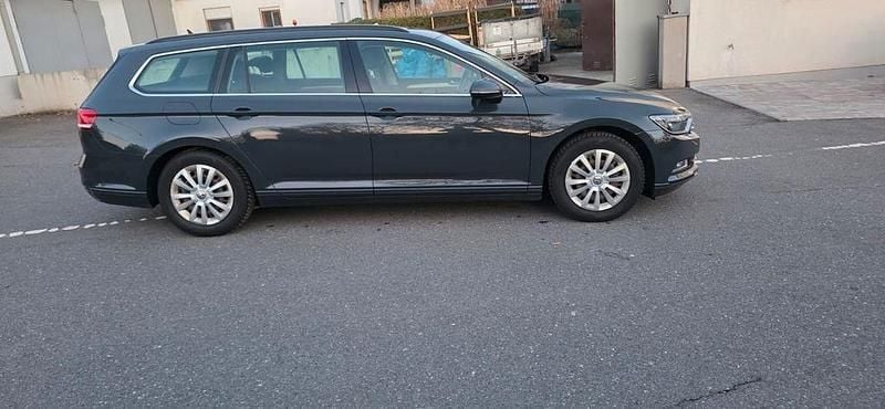 Gebraucht VW Passat 150 PS (110 kW) 2017 Grau Kombi