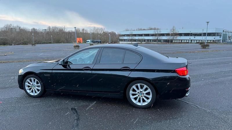 Schwarz Gebraucht 2014 BMW 530 Limousine | 17.500 € (Etwas zu teuer) - Bild 1/4
