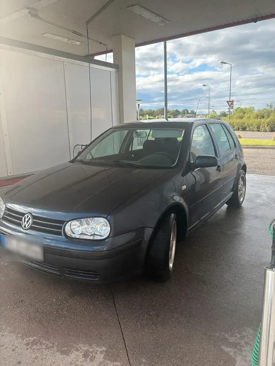 Gebraucht VW Golf IV 2001 Blau Limousine