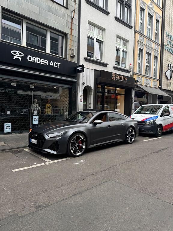 Grau Gebraucht 2021 Audi RS7 Ambiente Kleinwagen | 101.500 € (Etwas zu teuer) - Bild 1/4