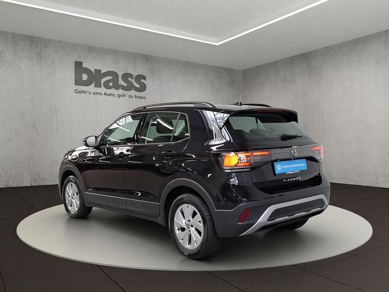 Gebraucht VW T-Cross Life 95 PS (69 kW) 2025 Deep black perleffekt SUV