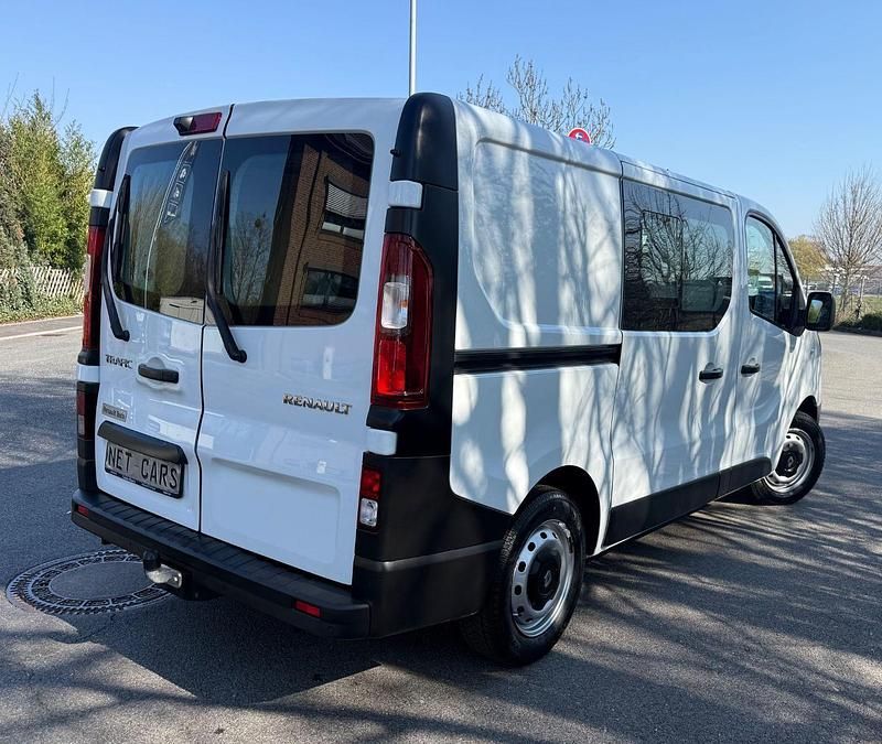 Gebraucht Renault Trafic 120 PS (88 kW) 2020 Weiß Van / Kleinbus