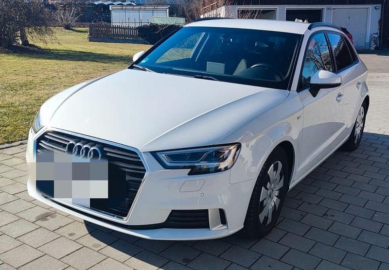 Gebraucht Audi A3 S-Line 150 PS (110 kW) 2017 Weiß Limousine
