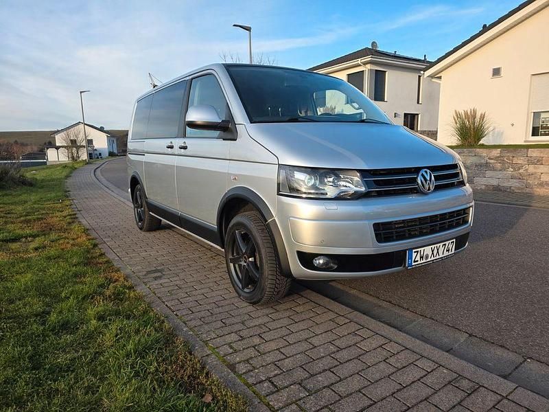 Silber Gebraucht 2012 VW Multivan Van | 17.900 € (Superpreis) - Bild 1/4