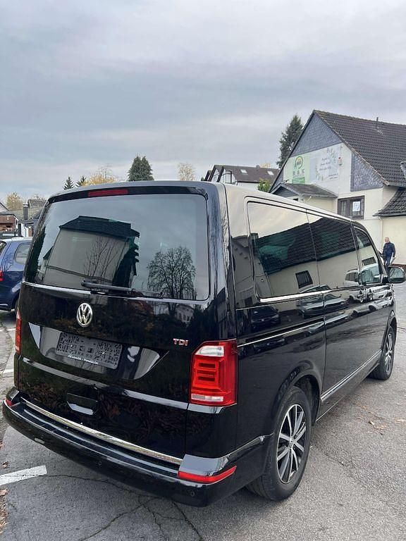 Gebraucht VW Multivan Generation Six 204 PS (150 kW) 2017 Schwarz Van