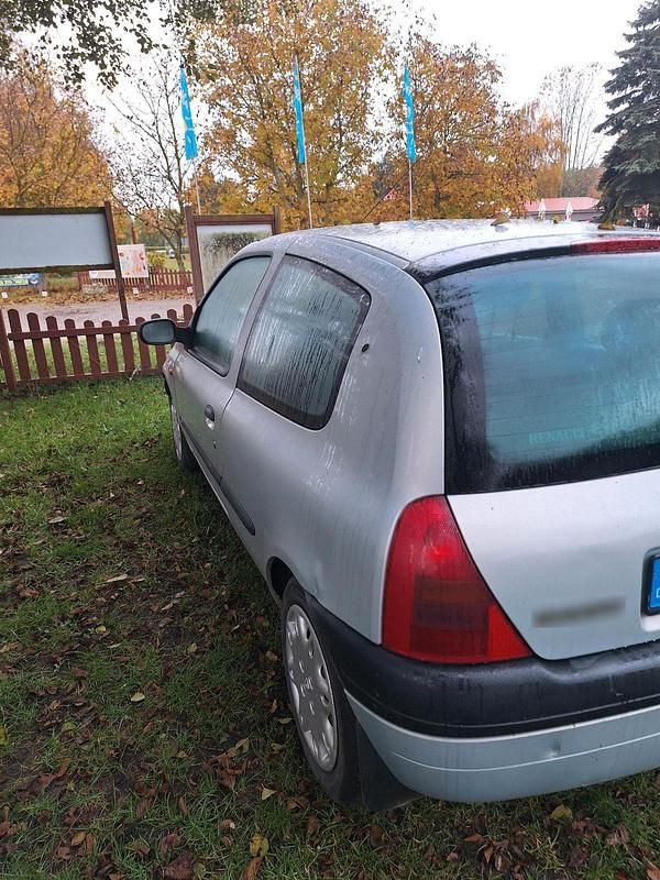 Gebraucht Renault Clio II 2001 Silber Kleinwagen