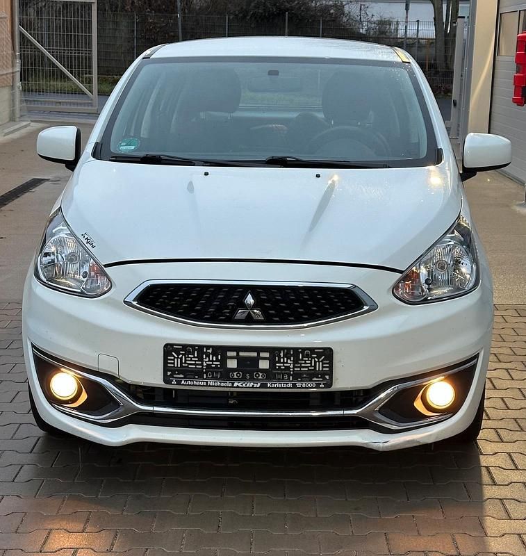 Weiß Gebraucht 2017 Mitsubishi Space Star Kleinwagen | 3.799 € (Guter Preis) - Bild 1/4