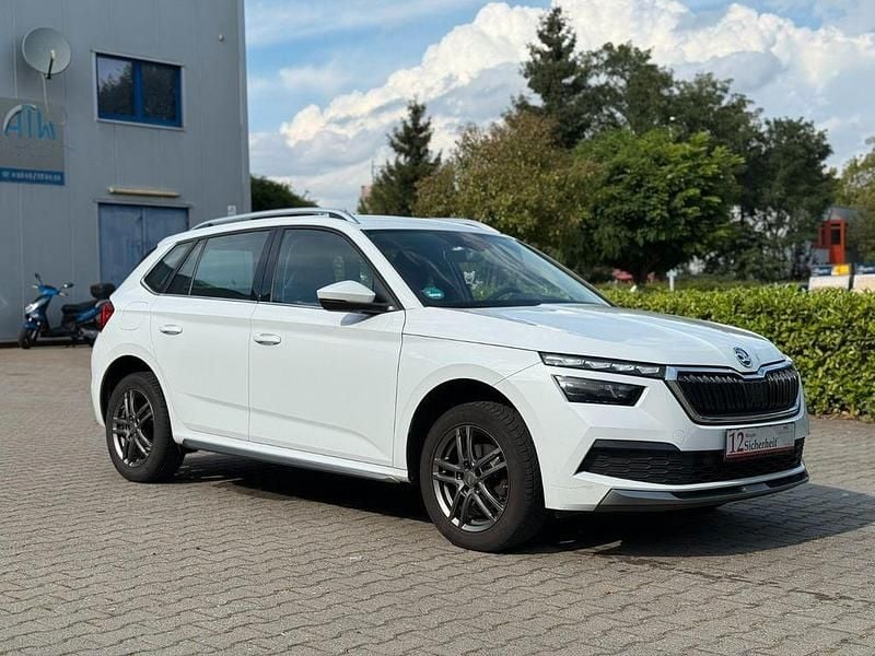 Weiß Gebraucht 2020 Skoda Kamiq Style SUV | 14.990 € (Guter Preis) - Bild 1/2