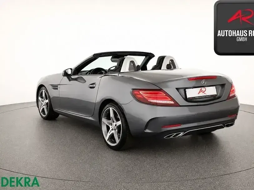 Gebraucht Mercedes SLC200 AMG 184 PS (135 kW) 2016 Selenitgrau Cabrio