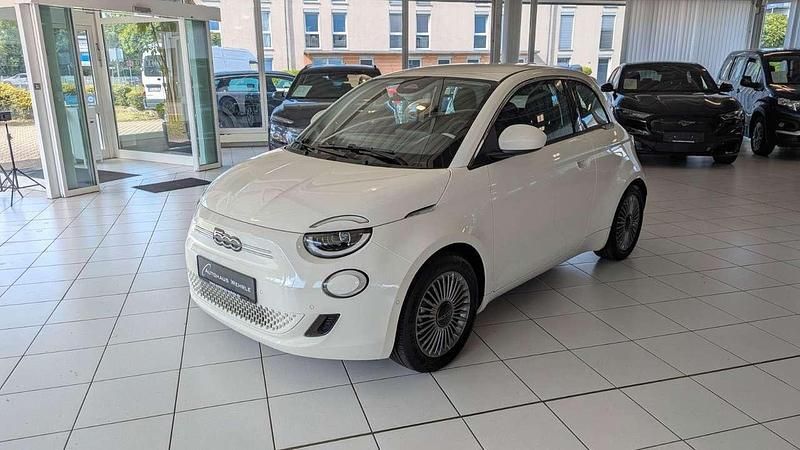 Arktis weiß Neu 2025 Fiat 500e Kleinwagen | 25.990 € (Fairer Preis) - Bild 1/4
