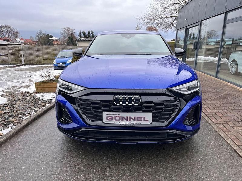 Gebraucht Audi Q8 e-tron S-Line 250 kW (340 PS) 2023 Blau SUV