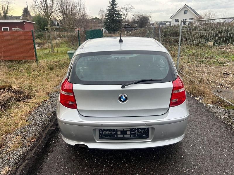 Gebraucht BMW 118 Advantage 143 PS (105 kW) 2007 Silber Kleinwagen