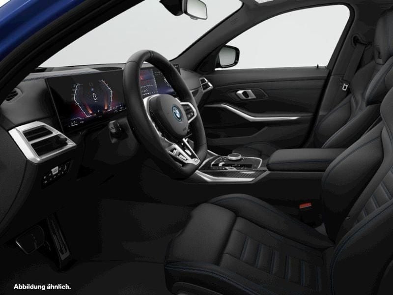Blau Gebraucht 2024 BMW 330e Kombi | 54.052 € - Bild 1/2