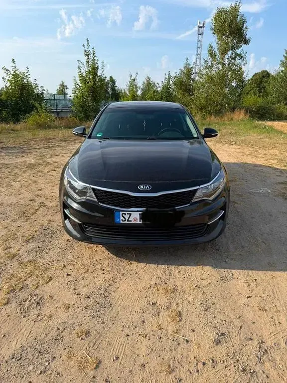 Gebraucht Kia Optima Spirit 141 PS (103 kW) 2016 Schwarz Limousine