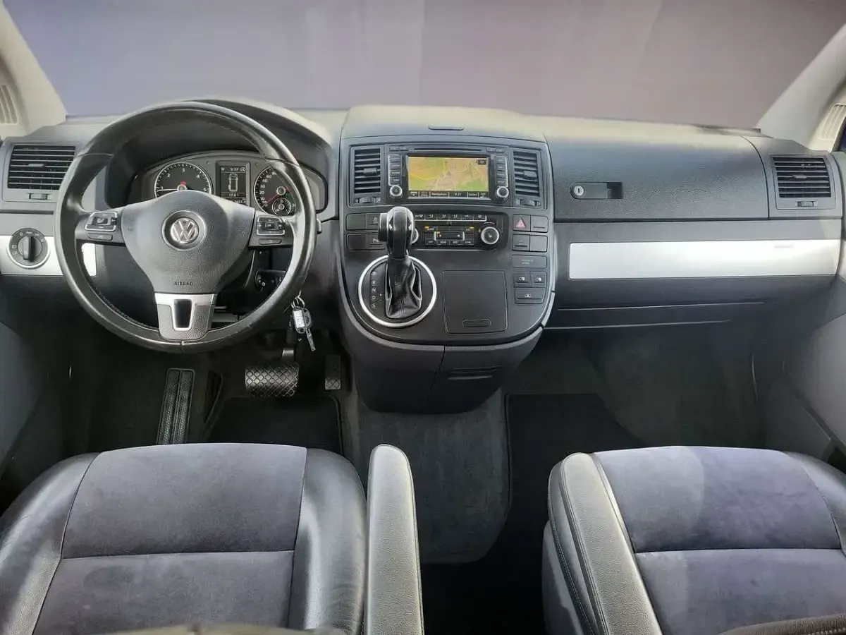 Używany VW T5 179 KM (131 kW) 2013 Niebieski Van